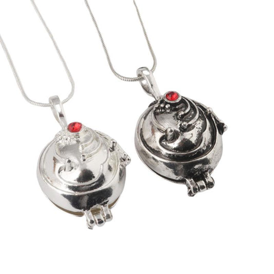 The Vampire Diaries With Necklace