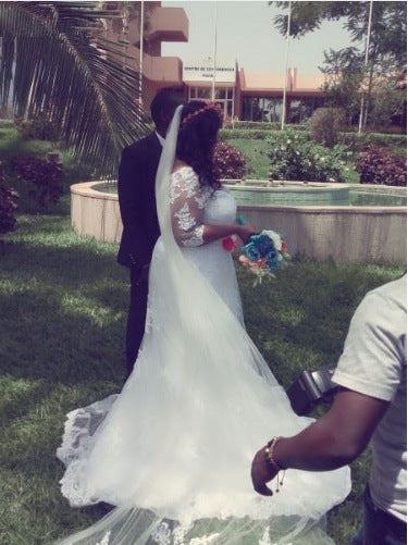 Women's Elegant And Simple Lace White Veil