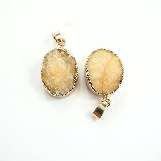 Natural stone crystal gilt pendant