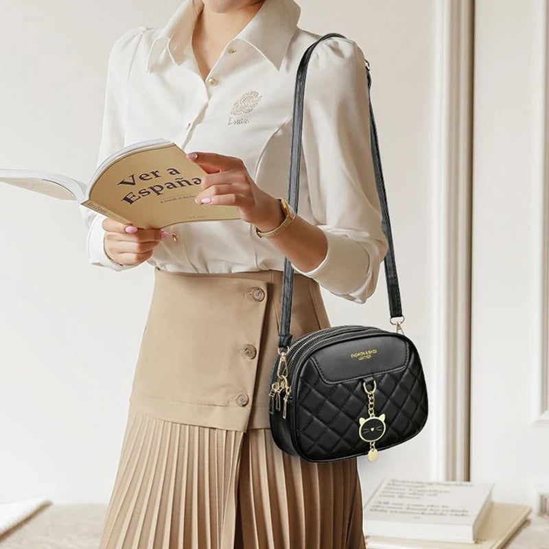 single-shoulder crossbody bags with simple and versatile design. Imitation brand women's bags.