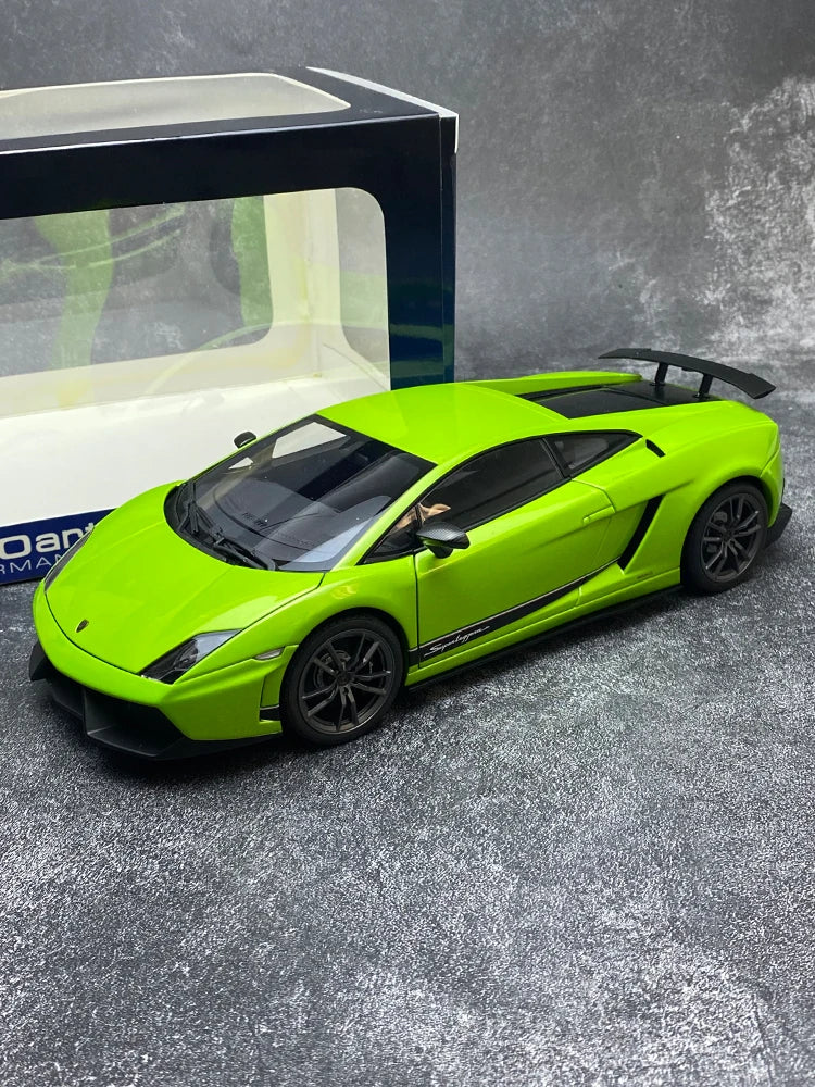 AUTOART 1/18 Lamborghini Gallardo LP570-4 Car model Send to a friend Personal collection Static ornamen