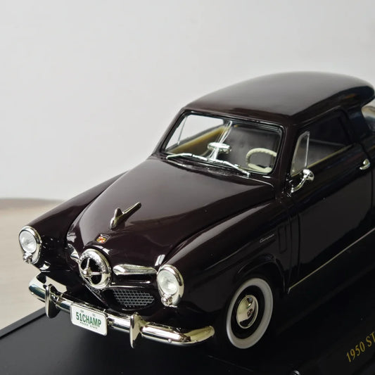Maisto 1/18 Studebaker Champion 1950 Vintage Car Model