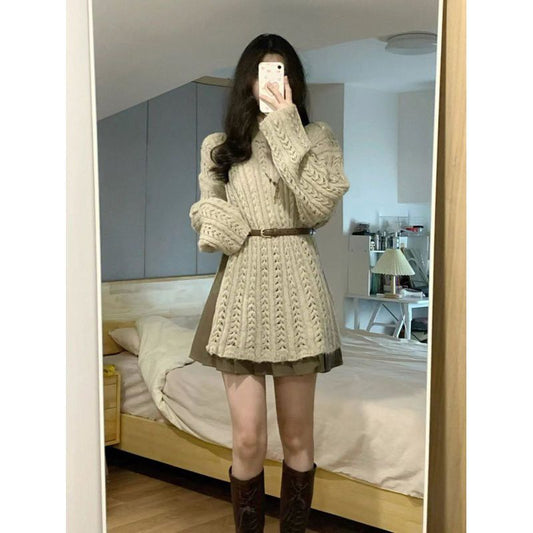 Hollow Out Sweater Pleated Skirt Suit