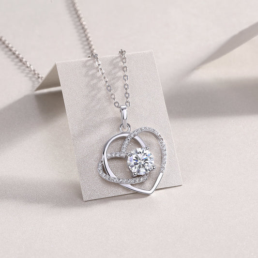 Heart To Heart - A Fashionable And Light Luxury Jewelry Pendant Necklace Set With Top-quality Moissanite, S925 Silver Plated Platinum