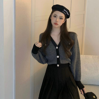 Short Knit Sweater Top Sweater Coat Pleated Skirt