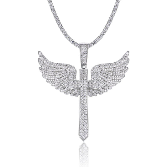 Angel Wings - A Fashionable And Trendy Necklace Pendant Set With Top-quality Moissanite S925 In Silver And Platinum-plated. It Can Be Tested With A Diamond Pen