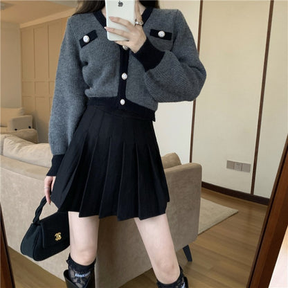 Short Knit Sweater Top Sweater Coat Pleated Skirt