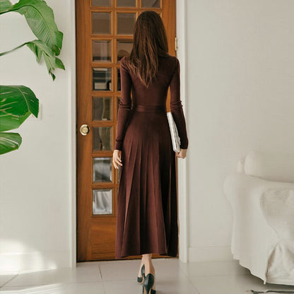 Medium length sweater bottomed skirt