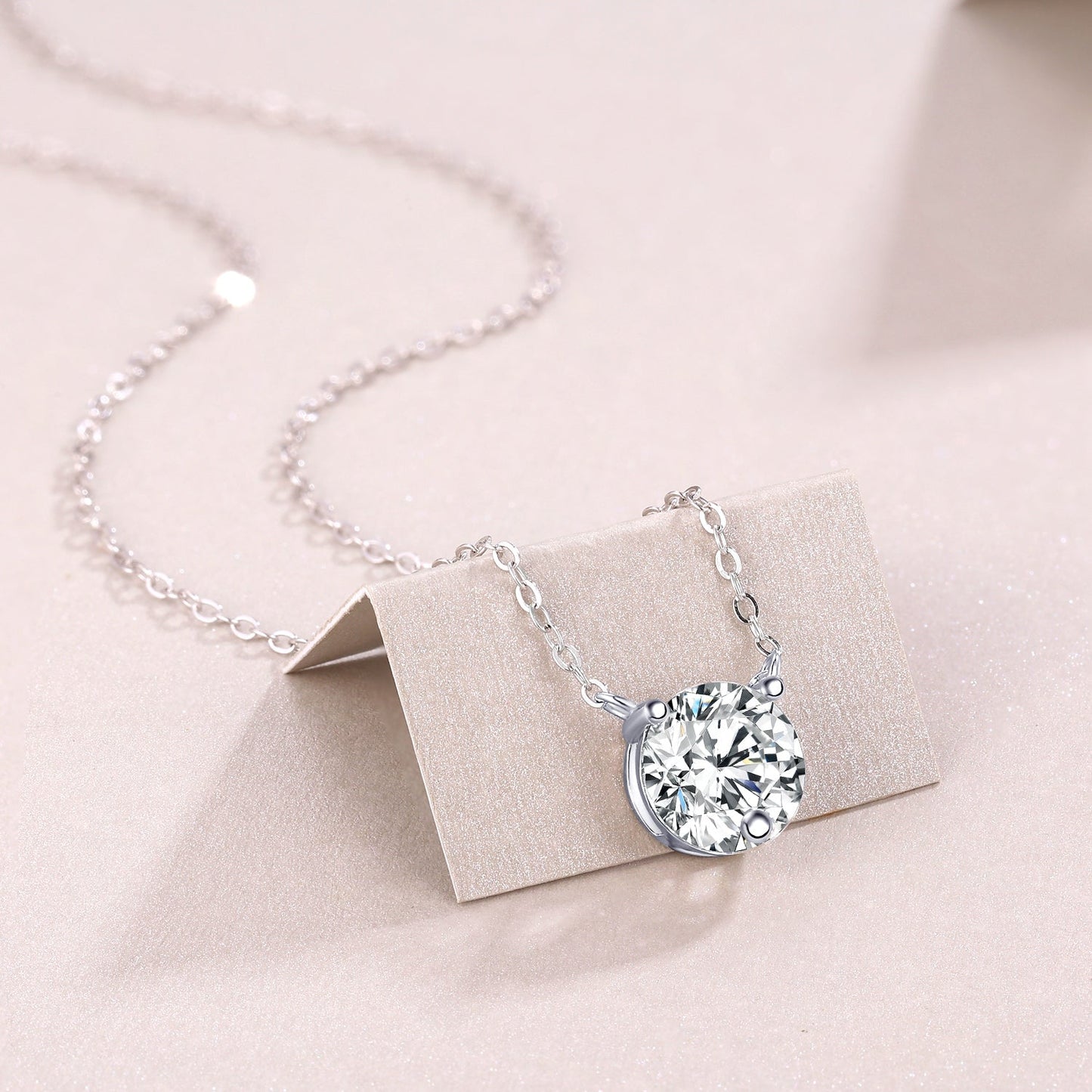 Time Chain - A Fashionable And Light Luxury Jewelry Pendant Necklace Set With Top-quality Moissanite, S925 Silver Plated Platinum
