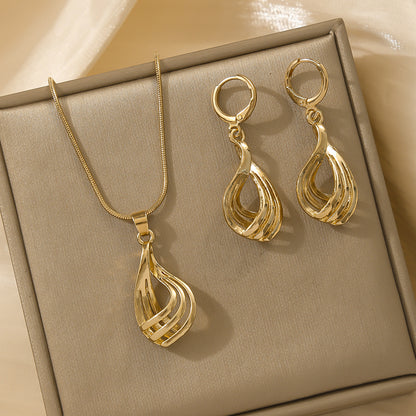 Women's Creative Round Heart-Shaped Pendant Necklace