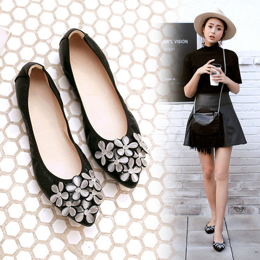 Flower Decoration Soft Sole Slip-on Shoes