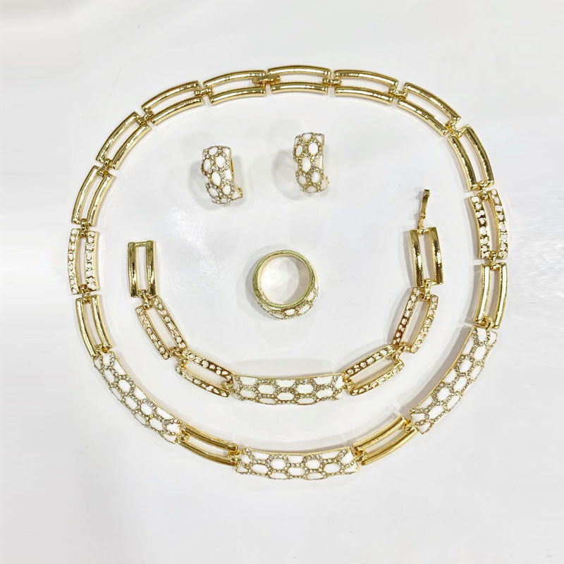 Korean Style Diamond Earring & Necklace Set – Elegant Fashion Jewelry