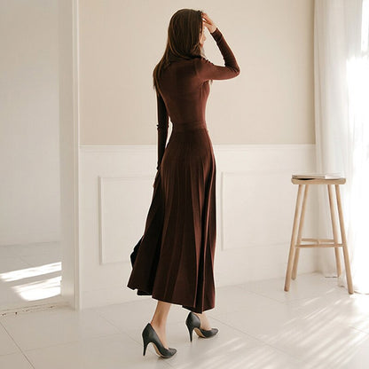 Medium length sweater bottomed skirt