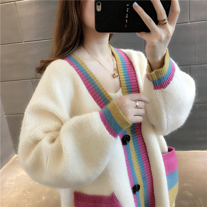 Winter Cardigans Are Loosened And Thickened