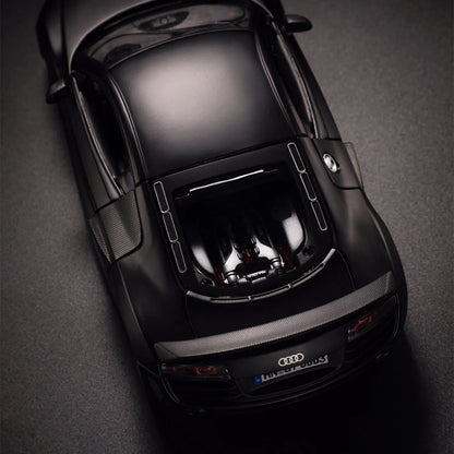 Maisto 1:18 Audi R8 Alloy Retro Car Model Classic Car Model Car Decoration Collection gift