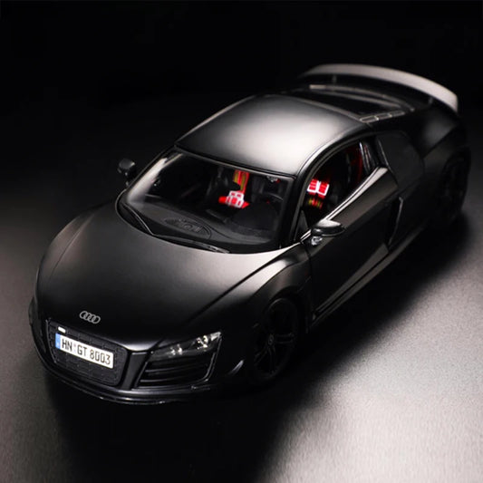 Maisto 1:18 Audi R8 Sport Car Model
