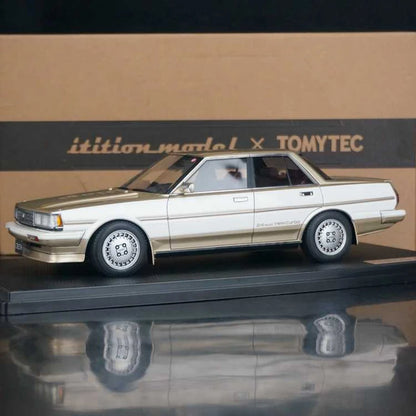 WELLY 1/18 TOYOTA Cresta GT Twin Turbo (GX71) 1984 Car Model