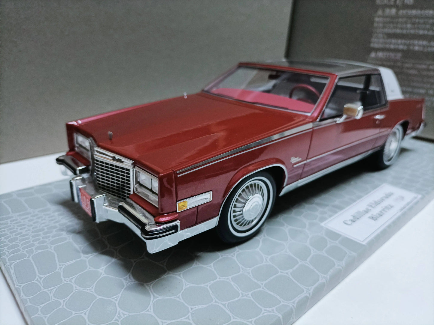 AMC 1:18 Eldorado Biarritz 1980 Simulation Limited Edition Resin Metal Static Car Model Toy Gift