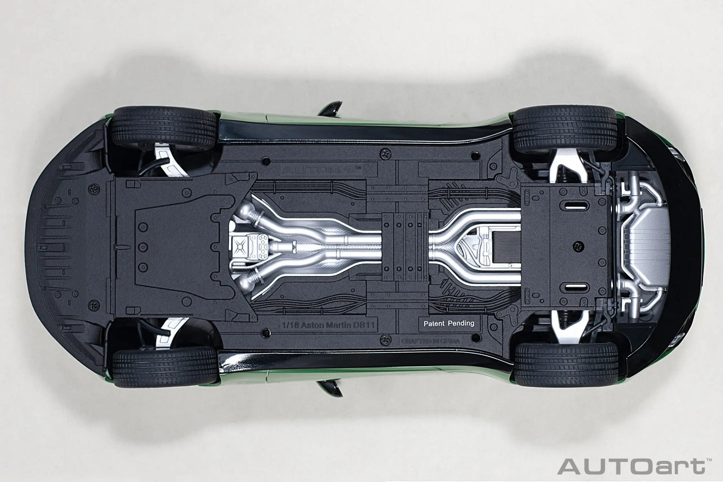 AUTOART New model 1/18 scale Aston Martin DB11  Sports car model Static display Collection Holiday gift