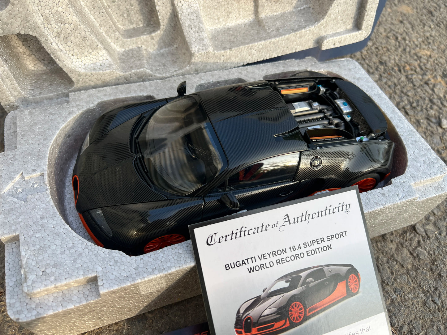 Original 1:18 Model,Autoart BUGATTI Veyron 16.4 Super Sport World Record Edition,Alloy Car Model for Display,Gift and Collect