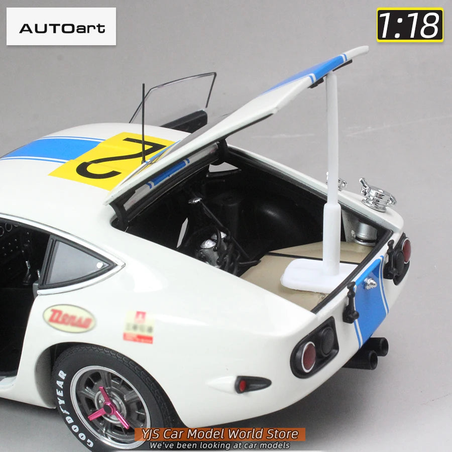 Autoart diecast model 1/18 2000 GT 1967 #2 Static Ornament Holiday Gift collection