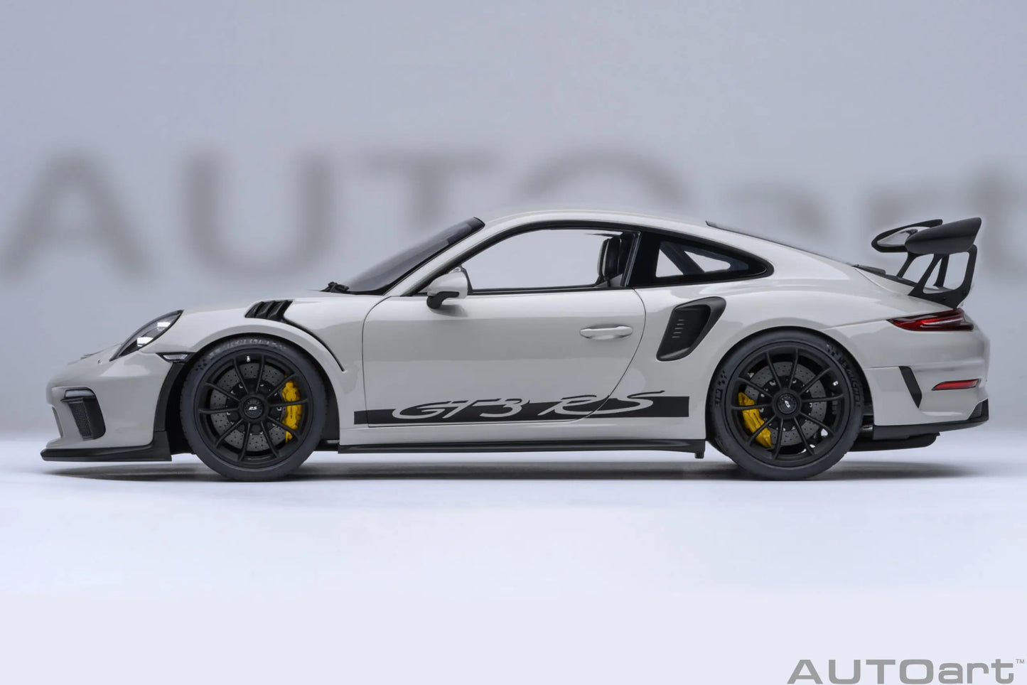 AUTOART 1/18 Scale New Porsche 911 (991.2) GT3 RS Weissach Package Car model Sports car Static collection