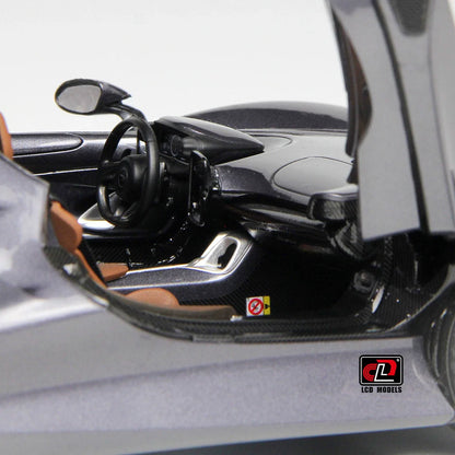 LCD Diecast car model 1:18 McLaren ELVA car model metal static display collection