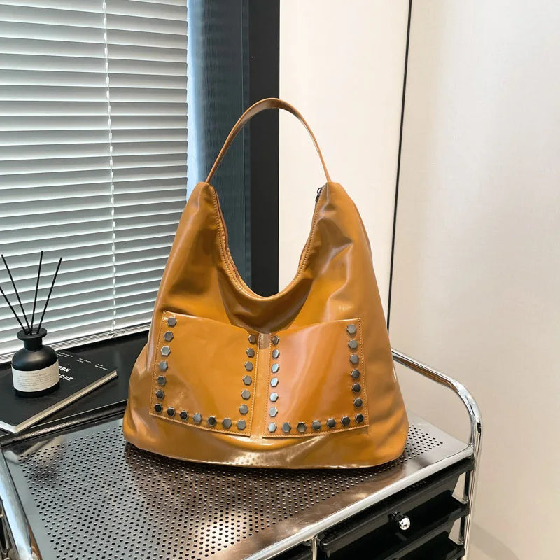 Retro Rivet Ladies Underarm Bag Fashion Girls Trend PU Leather Shoulder Bag Simple Design Style Large Capacity Women's Tote Bag
