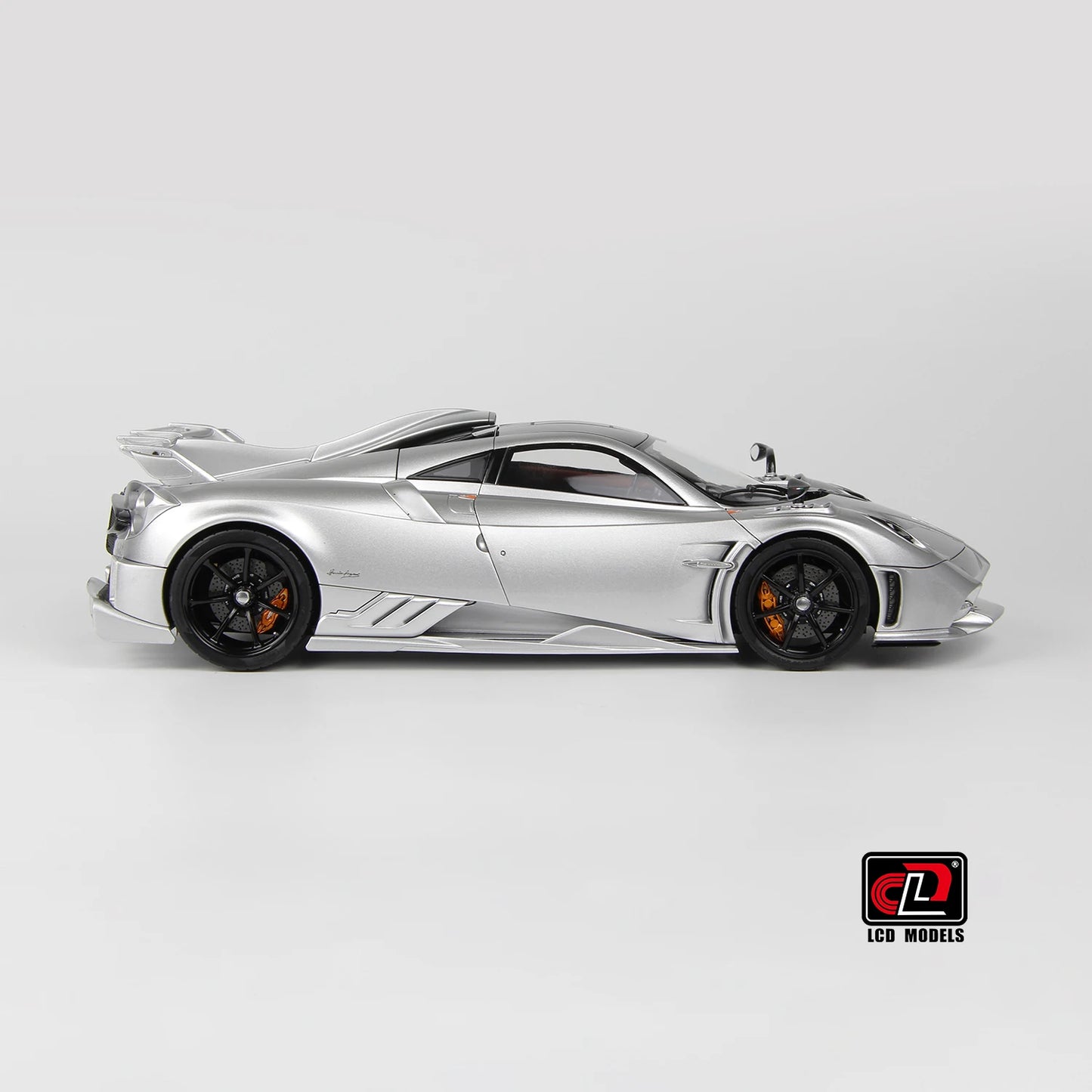 LCD CLD Diecast model 1/18 scale Pagani Imola Metal static decoration Holiday gift collection