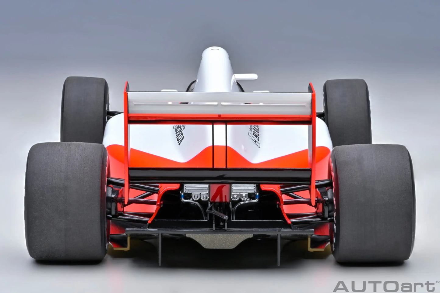 AUTOART New 1/18  Honda MP4/6 1991 #1 (with McLaren logo)  Car model  Send to a friend  Personal collection Static ornament