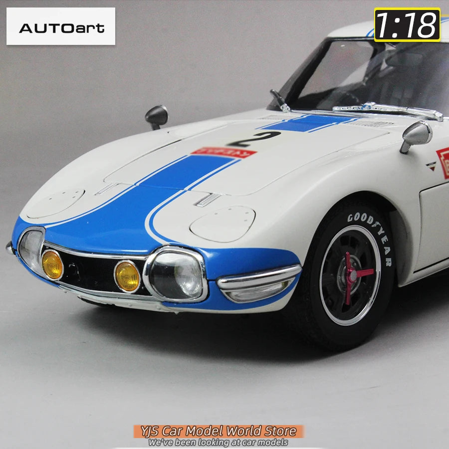 Autoart diecast model 1/18 2000 GT 1967 #2 Static Ornament Holiday Gift collection