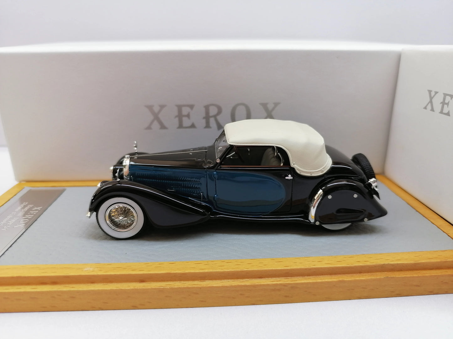 XEROX 1:43 Bugatti Type 57 1936 Classic Cars Limited 49pcs Worldwide Resin Metal Static Car Model Toy Gift