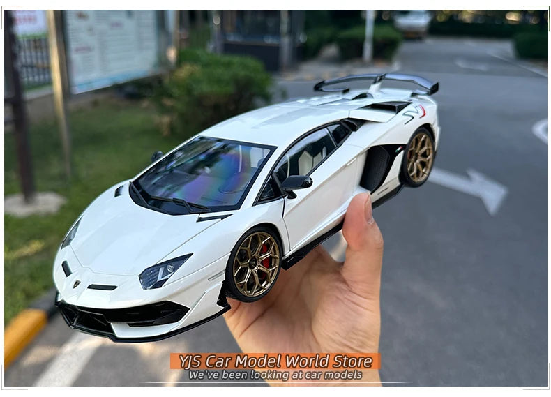 AUTOART 1/18 Lamborghini Aventador SVJ Car Model