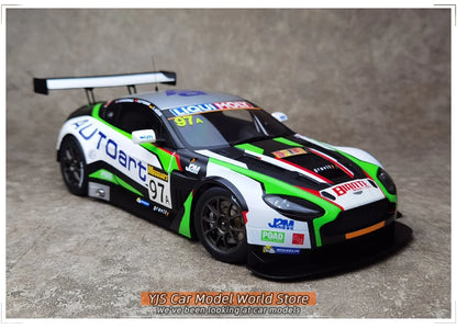 AUTOART Edition 1/18 Aston Martin VANTAGE V12 BATHURST 12HOUR #97 2015 Racing Car Model