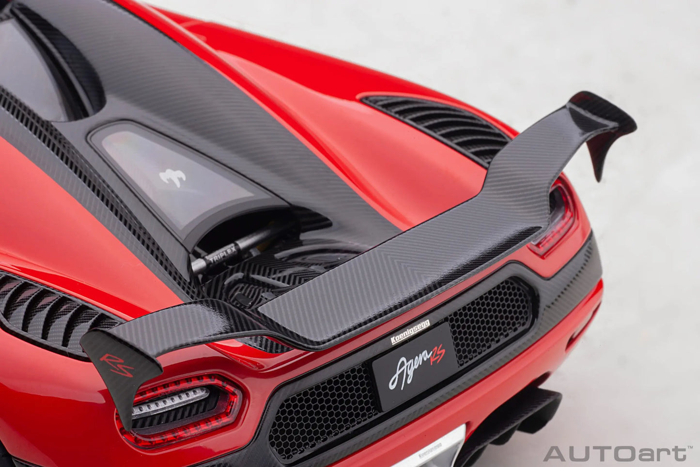Autoart model 1/18 Scale New KOENIGSEGG AGERA RS car model Static Decorative Items Gift Collection