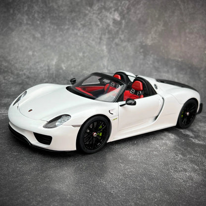 AUTOART car model simulation 1/18 Porsche 918 Car Model alloy room ornament display cars model boy collection christmas gift