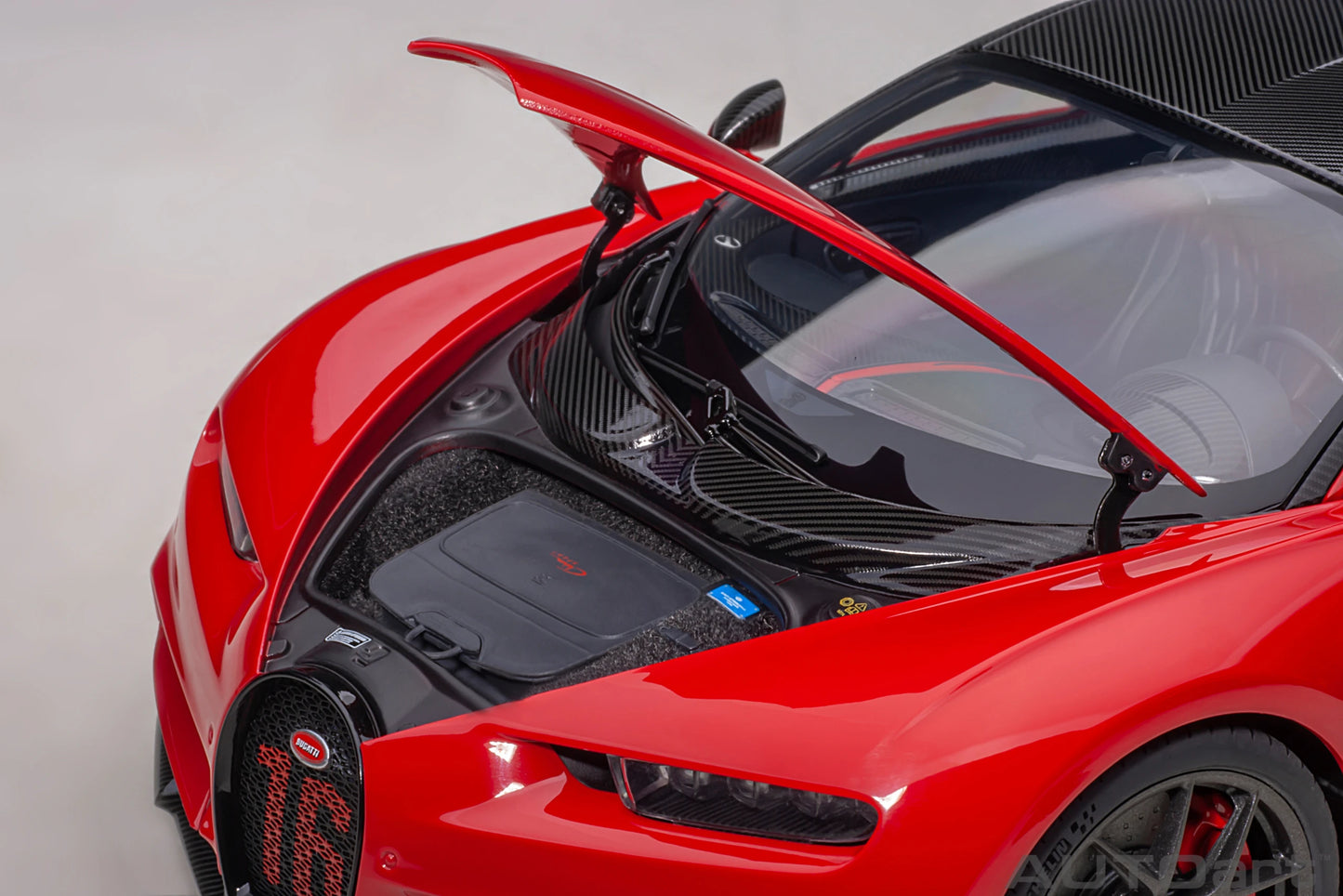 AUTOART New model 1/18 scale BUGATTI CHIRON SPORT 2019 Sports car model Static display Collection gift