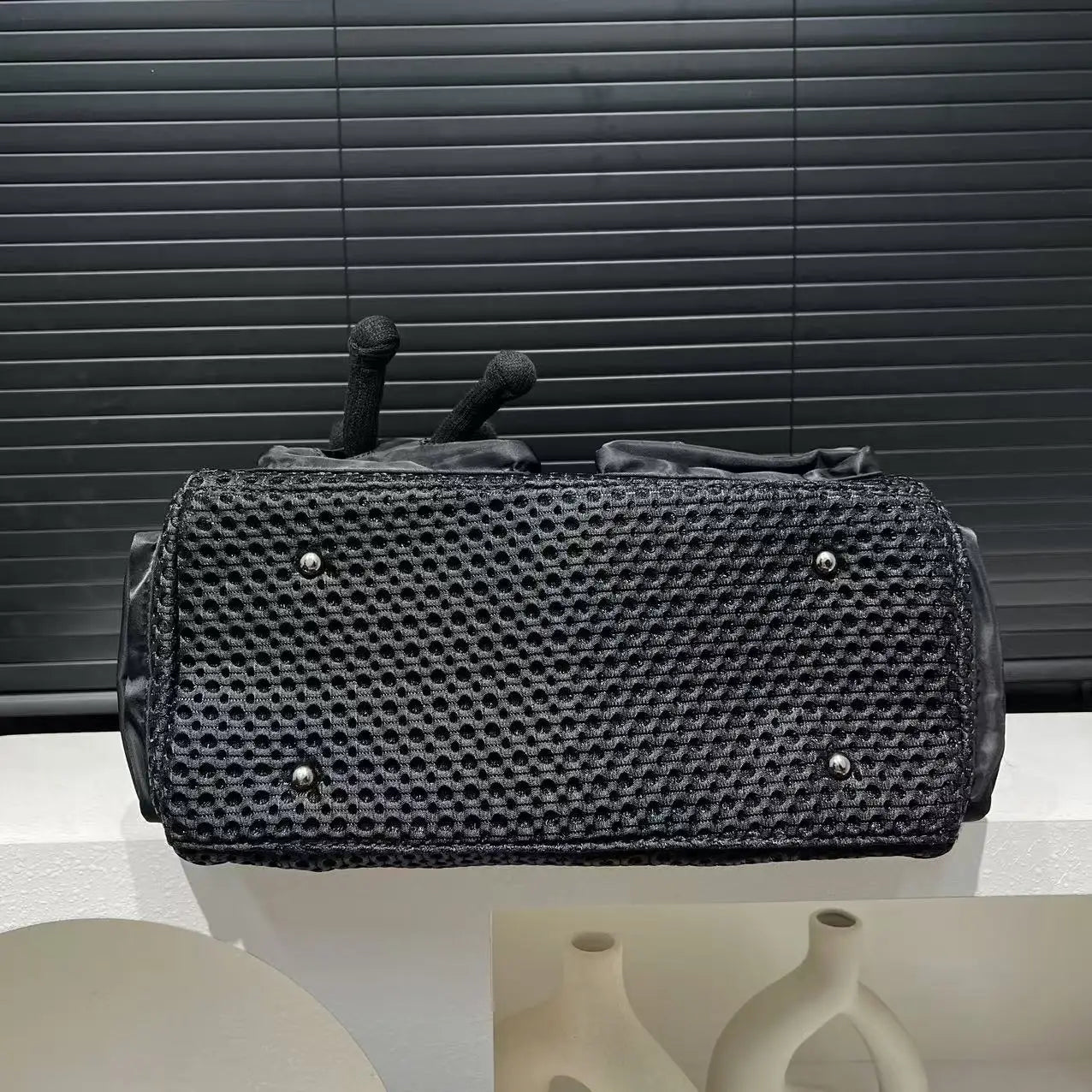 Ladies' fashionable mesh splicing casual handbag with multiple pockets, teddy bear doll, single shoulder diagonal cross bag