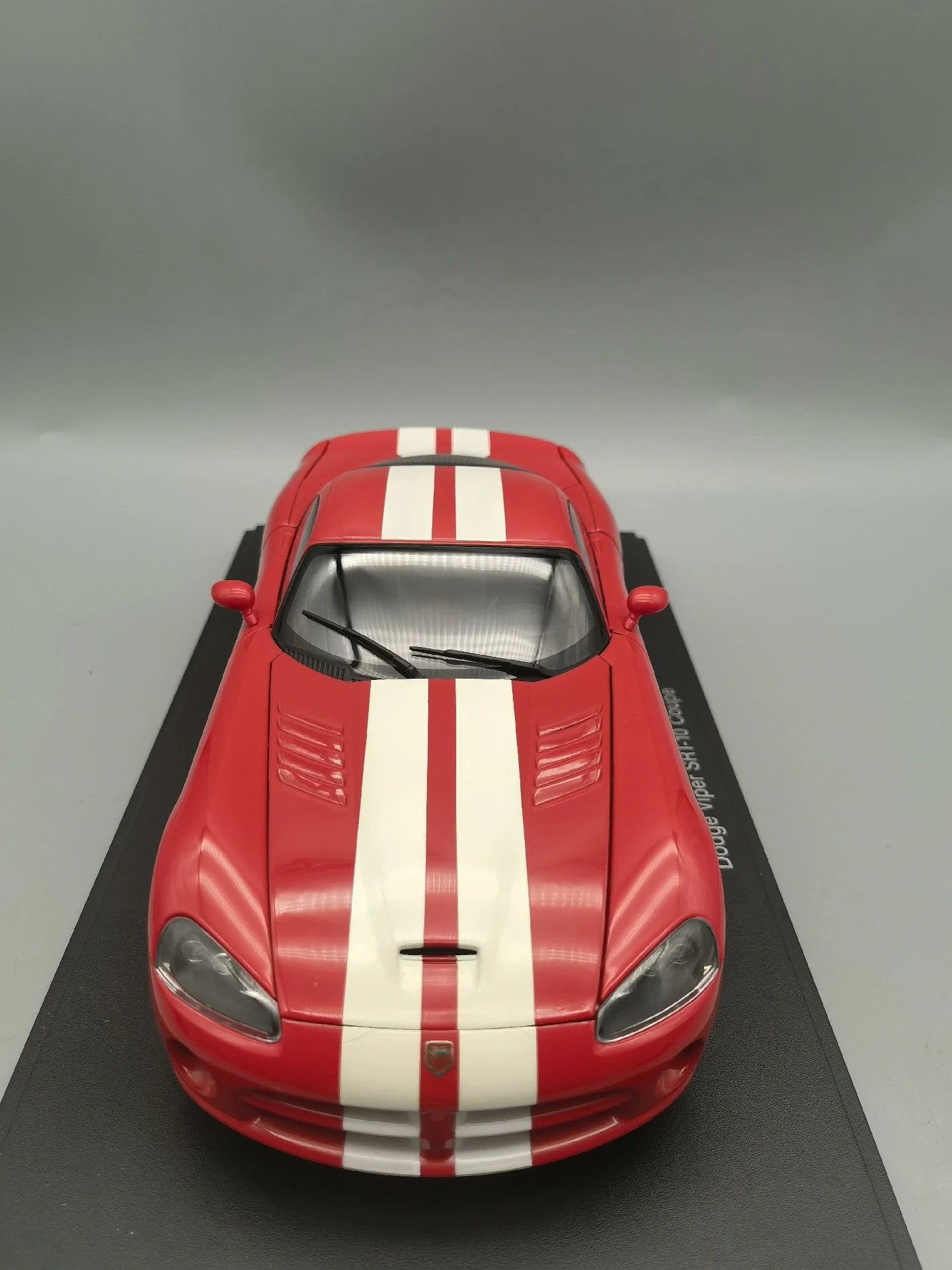 Autoart 1:18 VIPER SRT-10 COUPE 2006 Red/Black Simulation Limited Edition All Open Alloy Metal Static Car Model Toy Gift