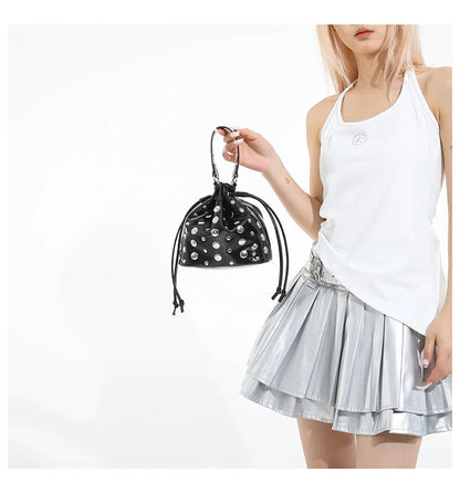 New Solid PU Bucket Design Personality Retro Shoulder & Crossbody Bags 2026 Fashion Exquisite Rivets Stylish Handbags for Women