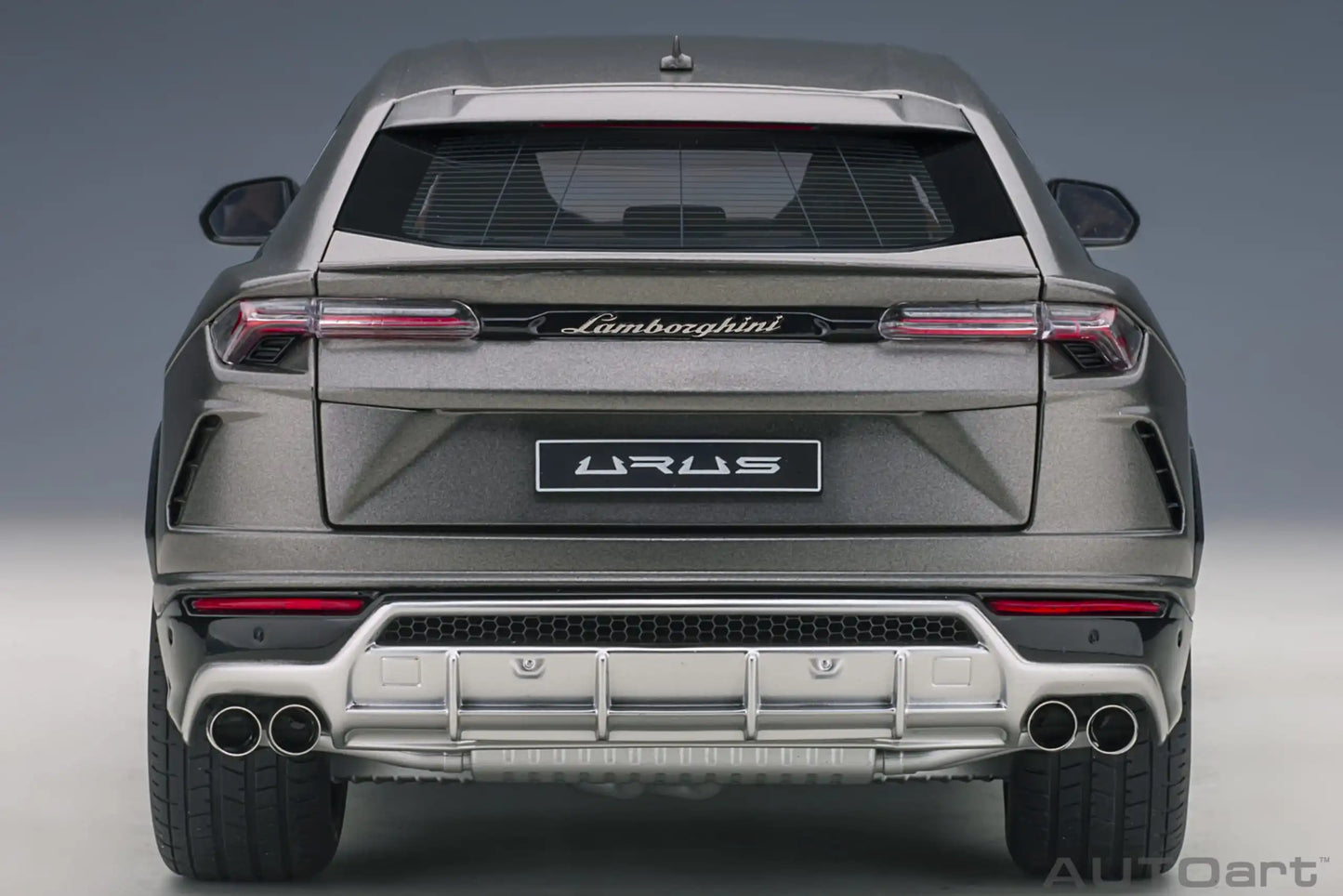AUTOART New model 1/18 scale LAMBORGHINI URUS   car model Static display Collection Holiday gift