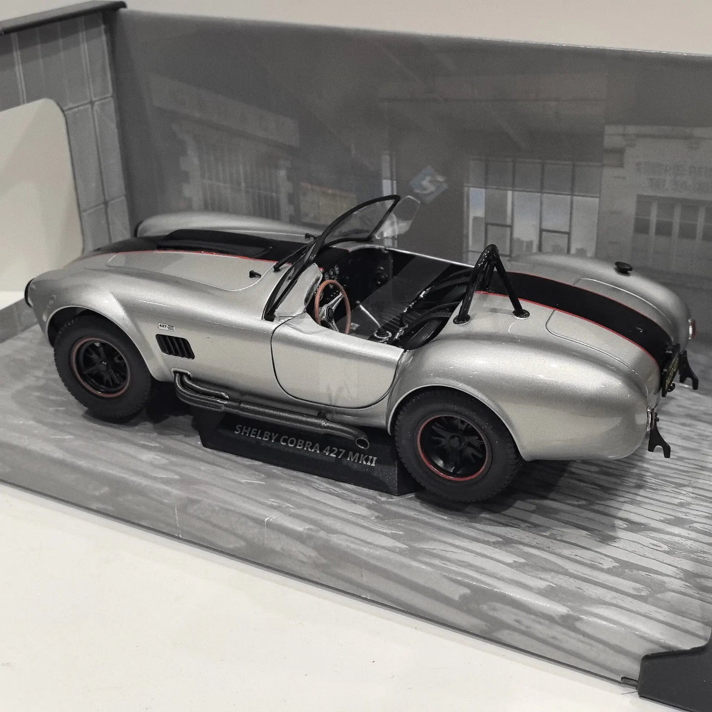 Diecast SOLIDO 1/18 Scale SHELBY COBRA 427 MKII 1965 M6 Alloy Car Model