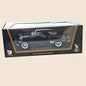 1:18 Scale Diecast Alloy Model 1950 Studebaker Champion Vintage Car with Opening Doors Collection Display Toy for Car Fans