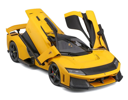 Bburago 1:18 2004 Ferrari F80 Alloy Car Model Vehicle Toy Collection Gift Multiple Exquisite interior die-casting toys