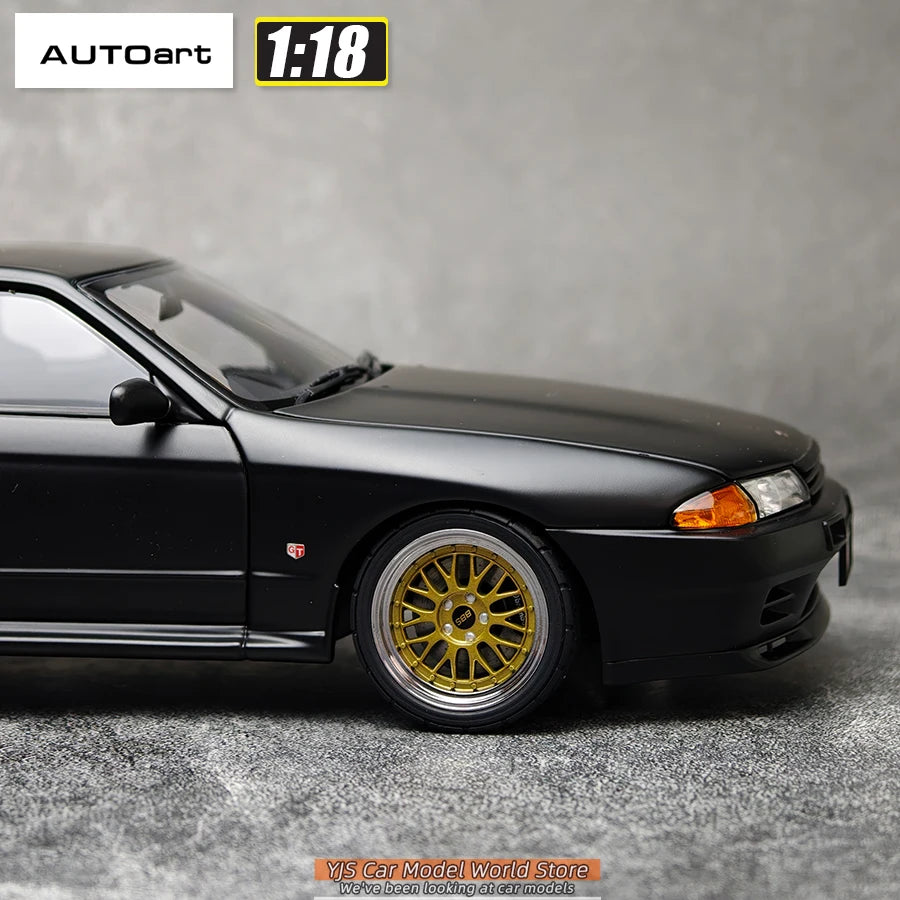 AUTOART 1/18 Nissan R32 V-SPEC II TUNED VERSION  Car model  Send to a friend  Personal collection Static ornamen