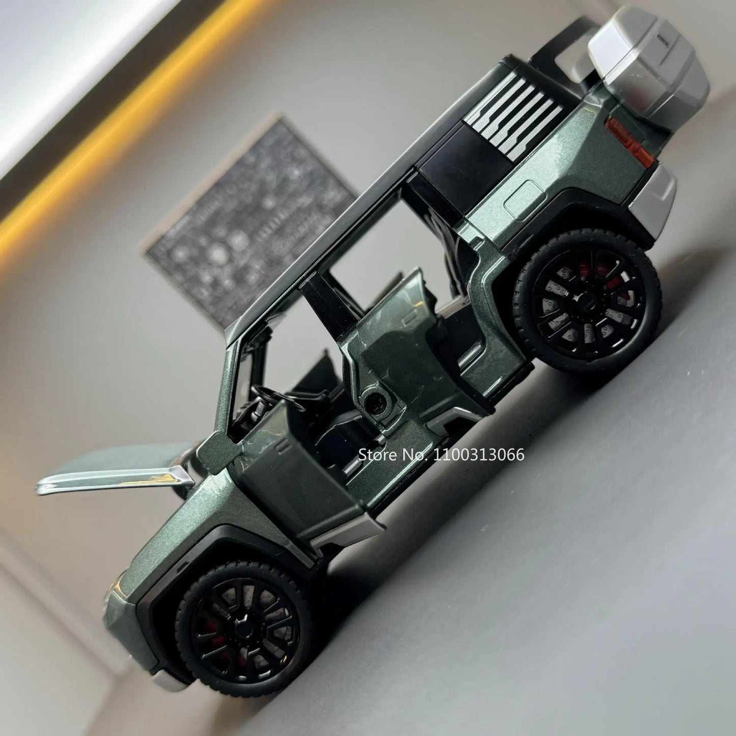 1/32 Alloy Model Cars BYD Look Up Off-road Vehicles Diecasts Model Toy 6 Doors Can Be Opened with Light Sound SUV for Gifts