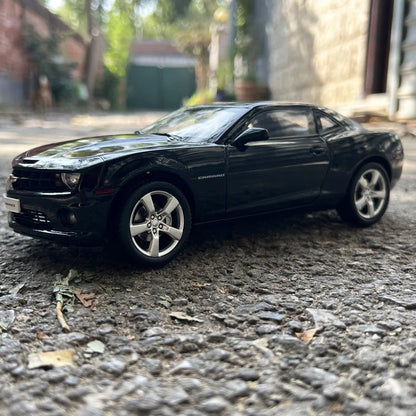 GM Chevrolet Camaro 1:18 ,Paint With Defect,Diecast Model for Collection and Display