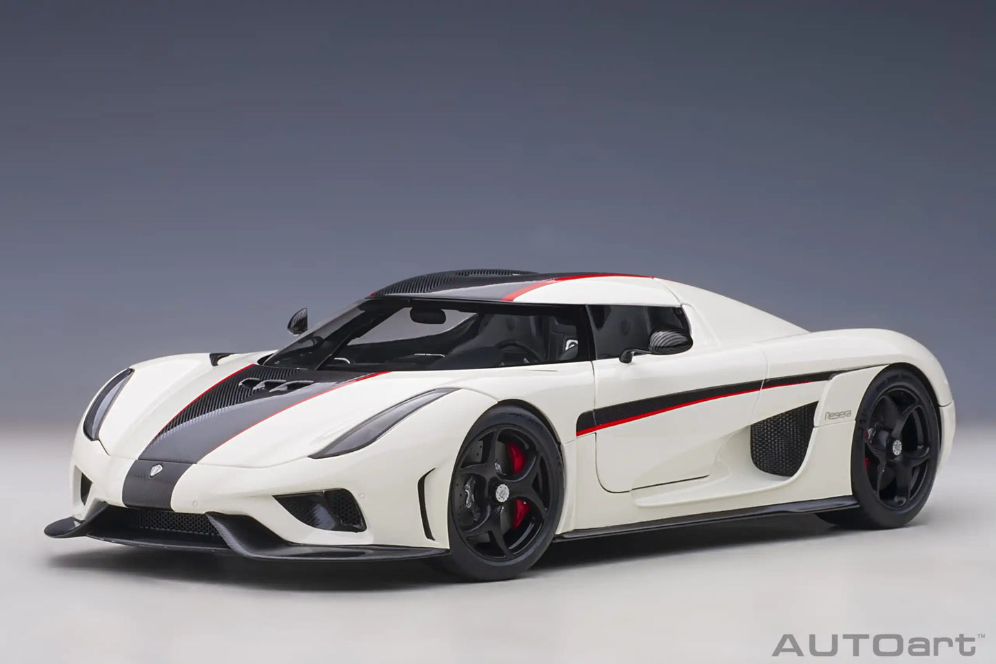 AUTOart model 1/18 Scale New  Koenigsegg Regera car model Static Decorative Items Holiday Gift Collection