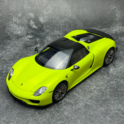 AUTOART  1/18 scale 918 SPYDER Model Car Martini Livery  display holiday gift