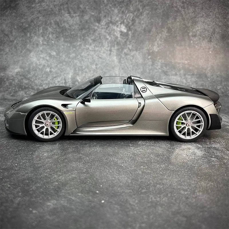 AUTOART car model simulation 1/18 Porsche 918 Car Model alloy room ornament display cars model boy collection christmas gift